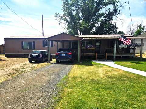 104 W 3rd st, La Crosse, WA 99143