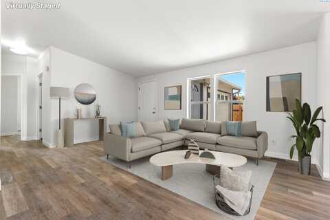 1323 Potter, Richland, WA 99354