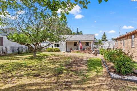 1417 Jefferson Ave, Yakima, WA 98902