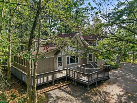 371 Echo Lake Road, Tobyhanna, PA 18466