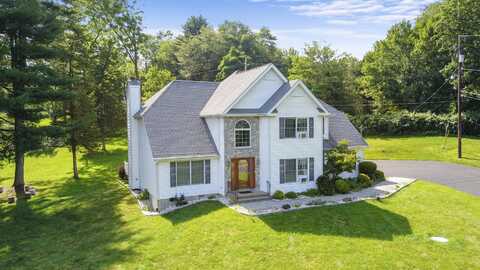 303 Jennis Lane, East Stroudsburg, PA 18301