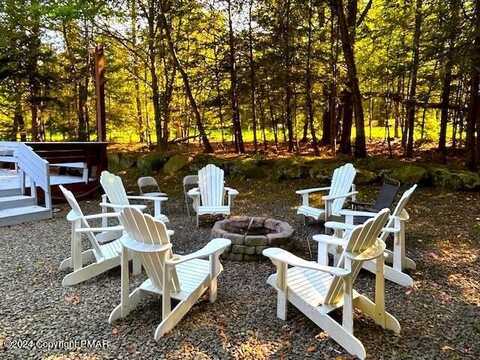 1255 Chandus Way, Tobyhanna, PA 18466
