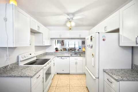 7634 Tahiti Lane, Lake Worth, FL 33467