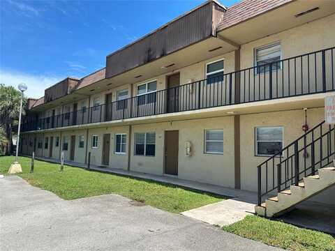402 Lakeside Dr, Margate, FL 33063