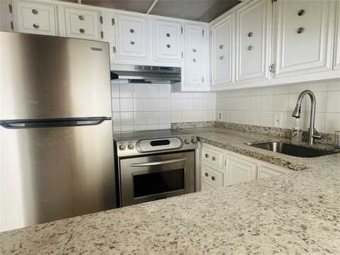 4848 NW 24th Ct, Lauderdale Lakes, FL 33313