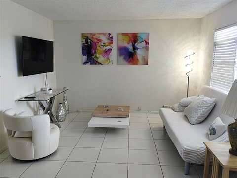 2903 Victoria Cir, Coconut Creek, FL 33066