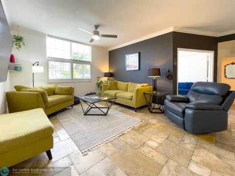 1900 Van Buren St, Hollywood, FL 33020