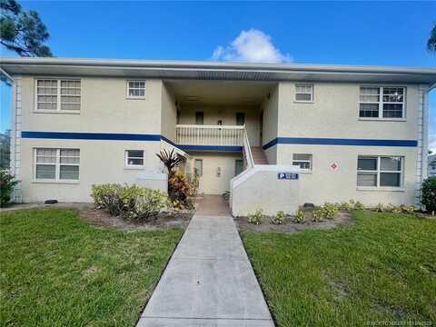 1522 SE Royal Green Circle unit: 201, Port Saint Lucie, FL 34952