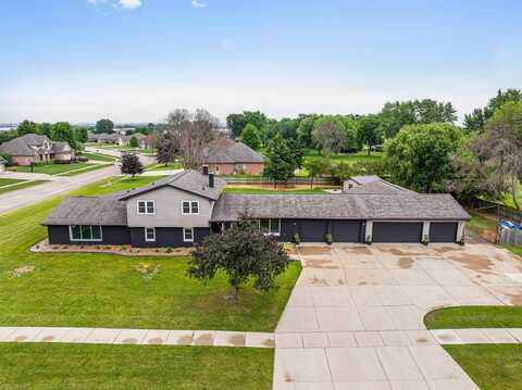 2101 LAWRENCE Drive, DE PERE, WI 54115