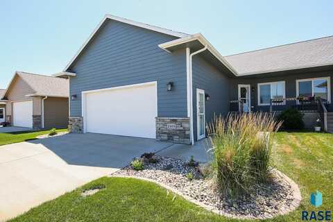 2405 N Main Ave, Tea, SD 57064
