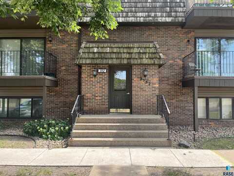 3552 S Gateway Blvd, Sioux Falls, SD 57106