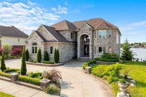 4303 S Lake Lane, Shelby, MI 48316