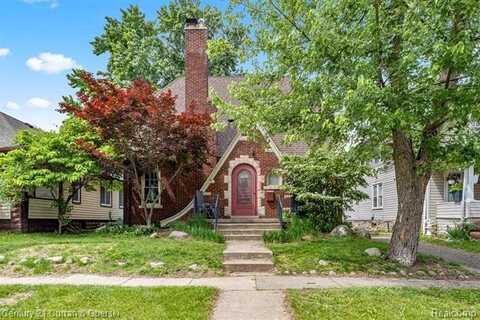 34642 Elm Street, Wayne, MI 48184