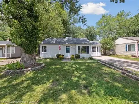7447 Crissman Street, Utica, MI 48317