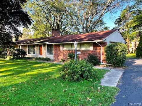 6660 W DARTMOOR Road, West Bloomfield, MI 48322