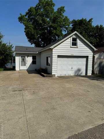 256 Oglethorpe Drive, Lapeer, MI 48446