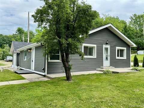 4915 Clarkston Road, Clarkston, MI 48348