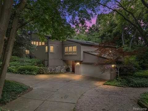 24145 Locust Street, Farmington, MI 48335