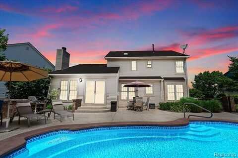 1183 Colt Drive, South Lyon, MI 48178