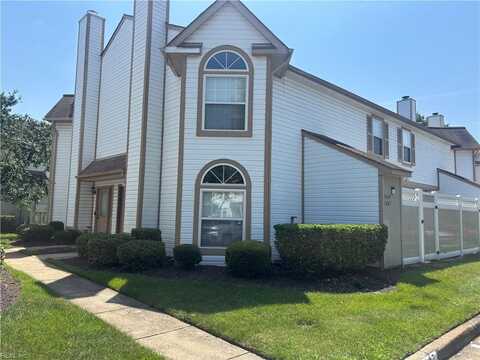 3647 Essex Pond Quay, Virginia Beach, VA 23462