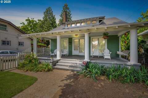 2045 N FARRAGUT ST, Portland, OR 97217