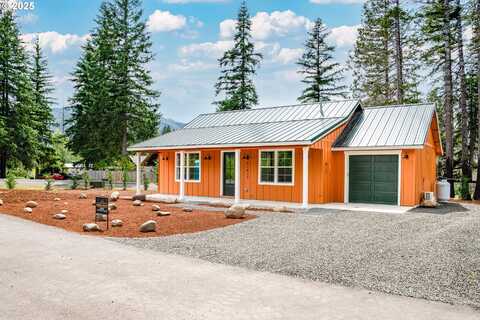 91632 Fir LN, McKenzie Bridge, OR 97413