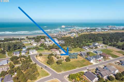 2732 LINCOLN AVE, Bandon, OR 97411