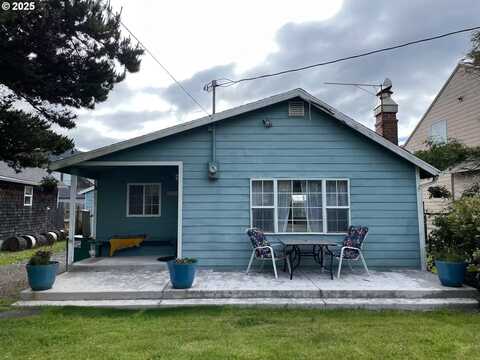 554 N BEACON ST, Rockaway Beach, OR 97136