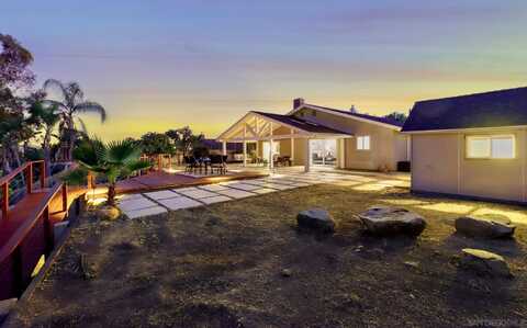 14637 Poway Mesa Dr, Poway, CA 92064