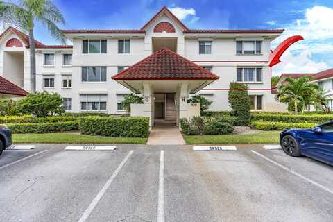 106 Half Moon Circle, Hypoluxo, FL 33462