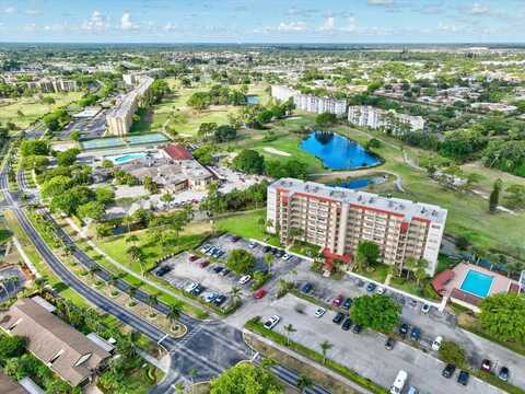 3465 Via Poinciana, Lake Worth, FL 33467