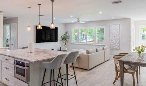 2830 SW 5th Street SW, Boynton Beach, FL 33435