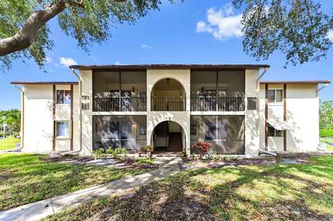 121 Lake Pine Circle, Greenacres, FL 33463