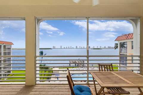 105 Paradise Harbour Boulevard, North Palm Beach, FL 33408