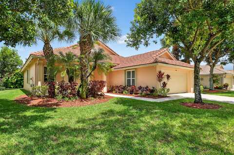 9141 Bay Harbour Circle, West Palm Beach, FL 33411