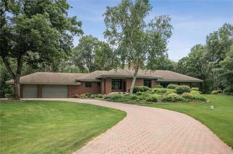64 Apple Orchard Road, Dellwood, MN 55110