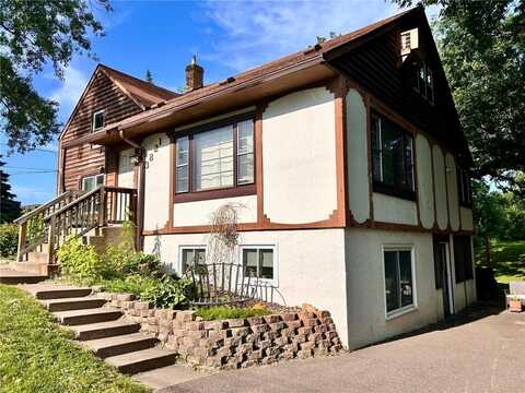 3821 Foss Road, Saint Anthony, MN 55421