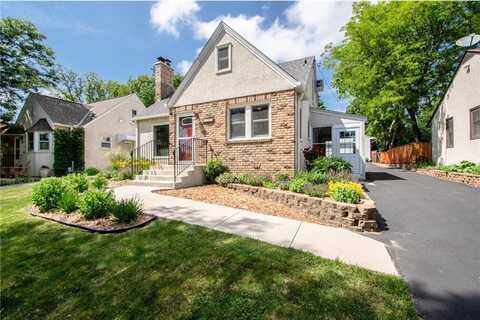 1137 Montana Avenue W, Saint Paul, MN 55108