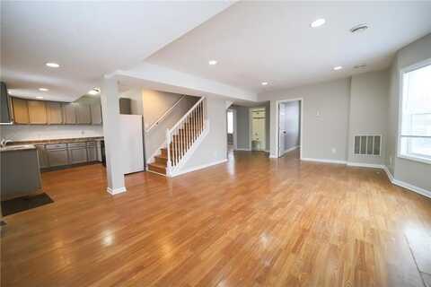 690 Western Avenue N, Saint Paul, MN 55103