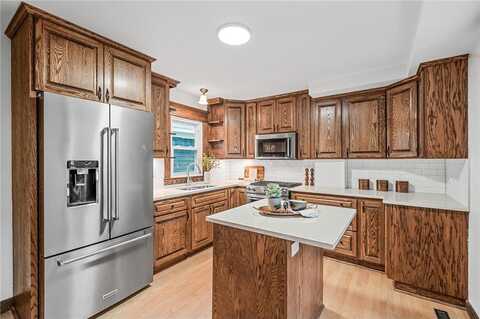 661 North Street E, Saint Paul, MN 55106