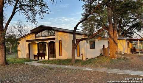 3280 Gopher, China Grove, TX 78263