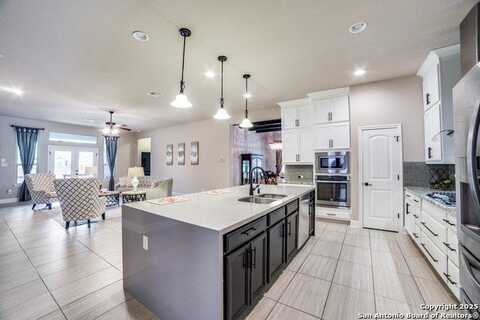 8823 Whisper Gate, Boerne, TX 78015