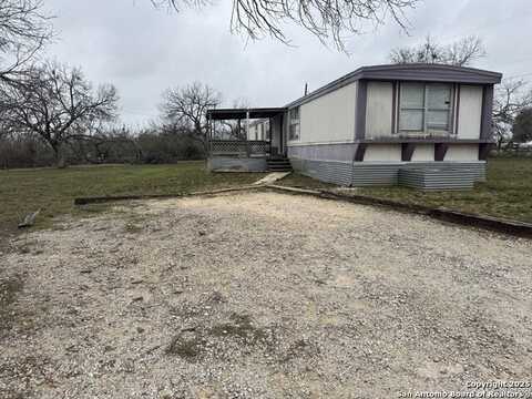 6060 Mount Olive, Adkins, TX 78101
