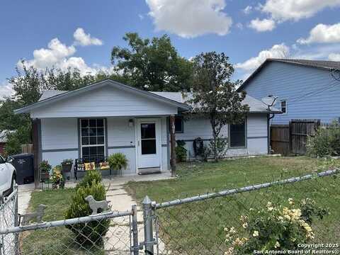 107 Chickering, San Antonio, TX 78210