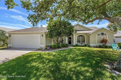 585 Lake Victoria Circle, Melbourne, FL 32940