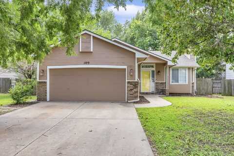 1109 N Lark Ln, Wichita, KS 67212