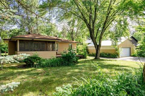 W5533 Overlook Drive, New Lisbon, WI 53950