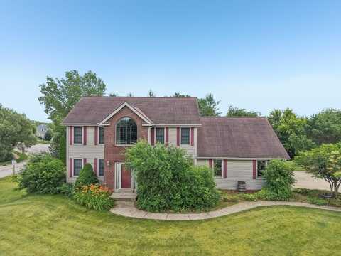 210 Red Fox Drive, Johnson Creek, WI 53038