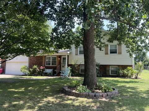 107 Clara Drive, Sikeston, MO 63801