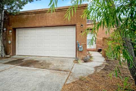 4 Village Place, White Rock, NM 87547